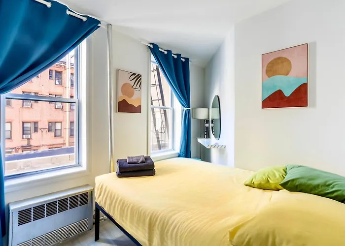 Homelike Suites In The Heart Of China Town